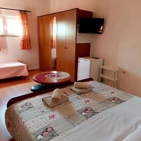 Casa de hóspedes Hodanic 3*
